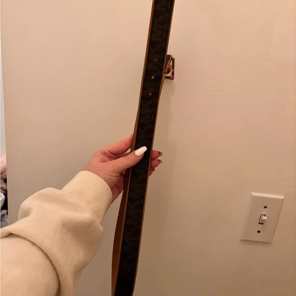 Michael Kors belt - Picture 4 of 5